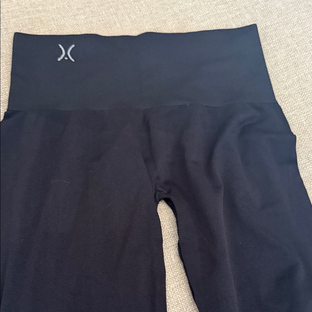 Yummie by Heather Thomson Charcoal Leggings